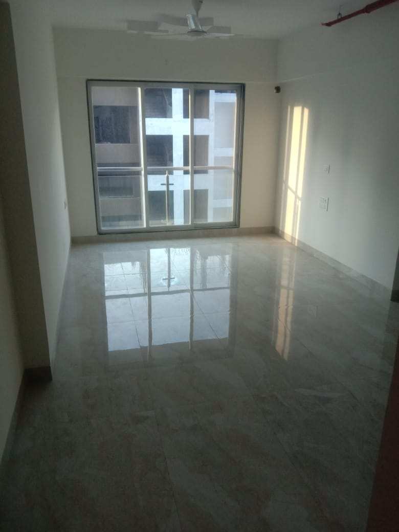 2 BHK Flats & Apartments for Sale in DN Nagar, Mumbai (770 Sq.ft.)