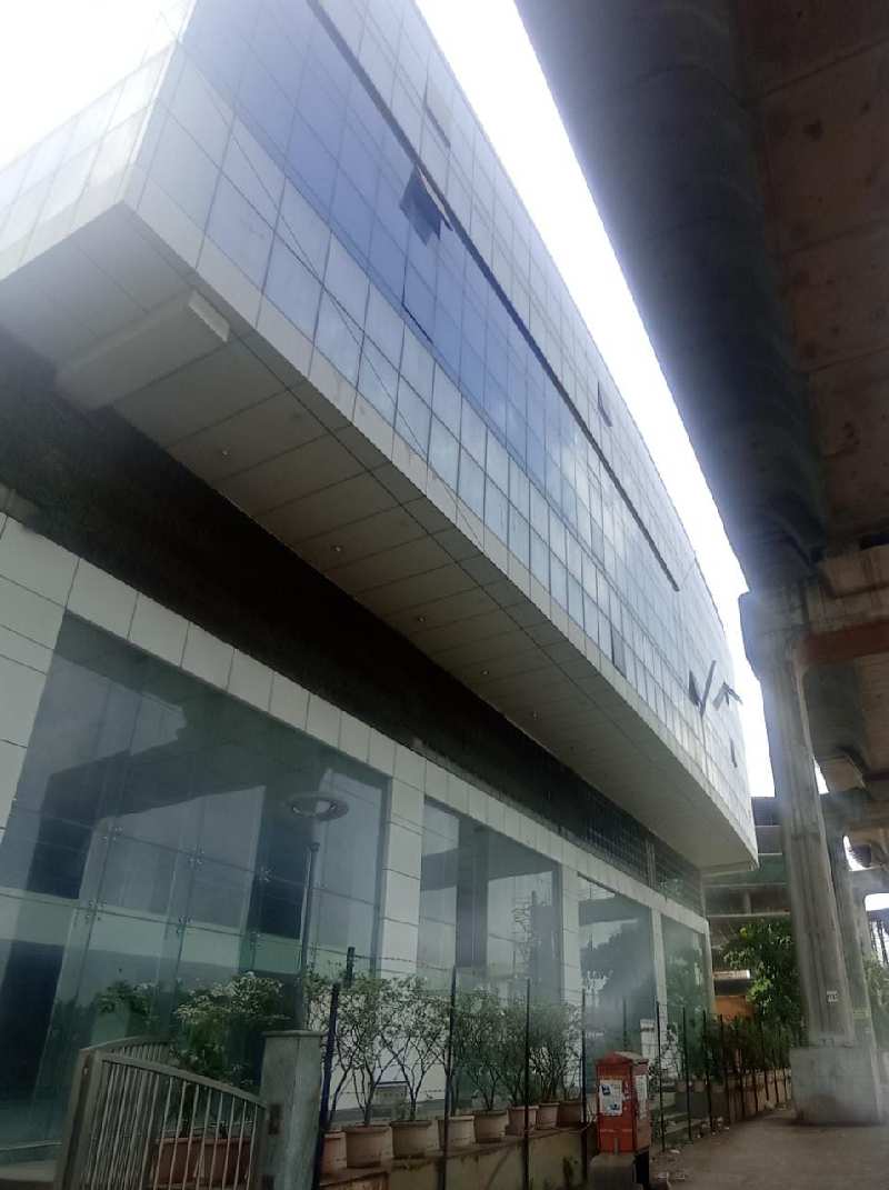 Ready commercial property for sale at BKC