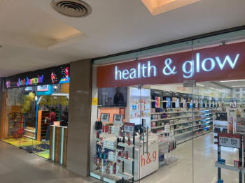 Retail showroom space for rent at city centre 2 New Town