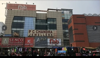 Showroom space for rent at Howrah Mainan at Premium building