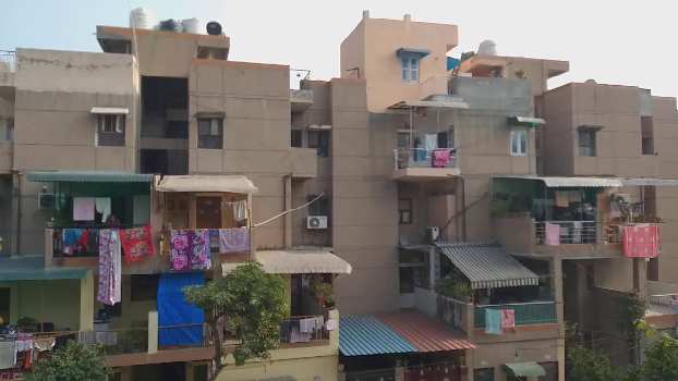 2 BHK Flats & Apartments for Sale in Sector 13, Dwarka, Delhi (1200 Sq.ft.)
