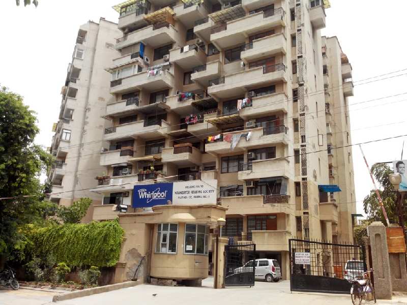 4 BHK Flats & Apartments for Sale in Sector 6, Dwarka, Delhi (2200 Sq.ft.)