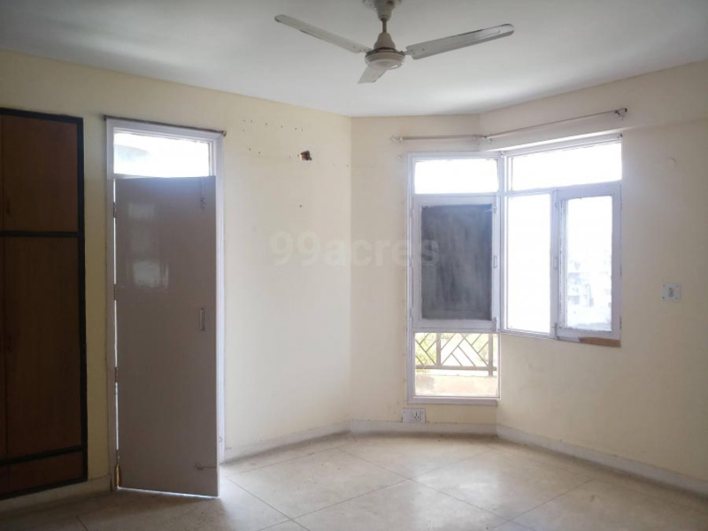 2 BHK Flats & Apartments for Sale in Sector 10, Dwarka, Delhi (1400 Sq.ft.)