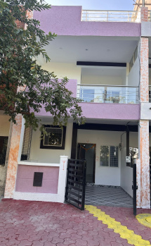 Excellent condition independent duplex house for sale