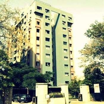 3 BHK Flats & Apartments for Sale in Prince Gulam Md. Shah Road, Kolkata (1700 Sq.ft.)
