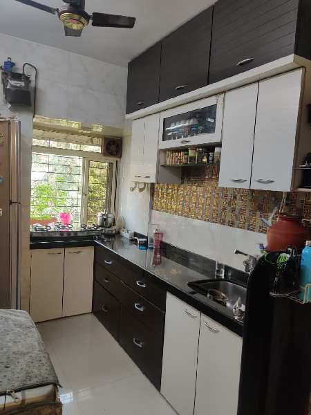1 BHK Flats & Apartments for Sale in Borivali East, Mumbai (490 Sq.ft.)