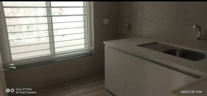 3 bhk semifinished flat on rent