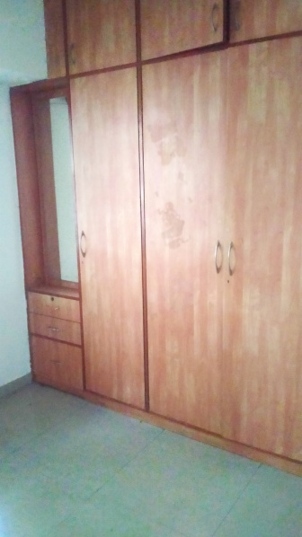 2 bhk flat on rent in prime location of aundh
