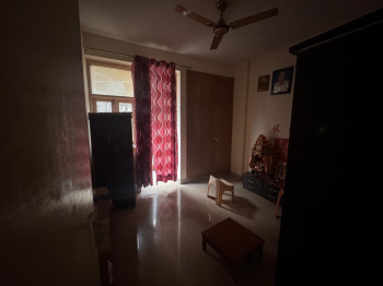 2 BHK Flats & Apartments for Sale in Alwar Bypass Road, Bhiwadi (950 Sq.ft.)