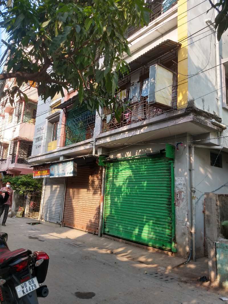 3 BHK Flats & Apartments for Sale in Baguiati, Kolkata (870 Sq.ft.)