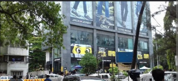 15000 Sq.ft. Showrooms for Sale in Santacruz West, Mumbai