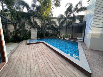 Exclusive bungalow for sale in juhu Tara road