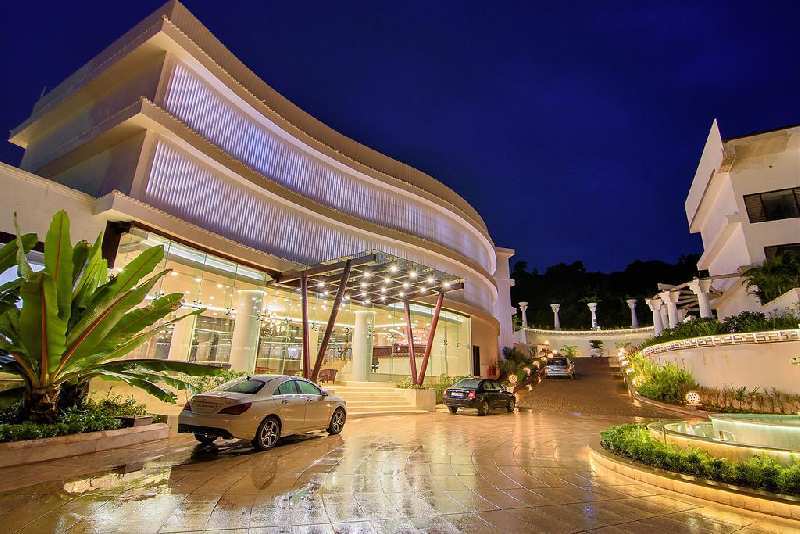 30000 Sq. Meter Hotel & Restaurant for Sale in Nagoa, North Goa, Goa
