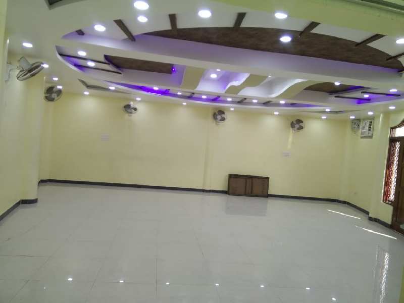 2400 Sq.ft. Office Space for Rent in Yashoda Nagar, Kanpur