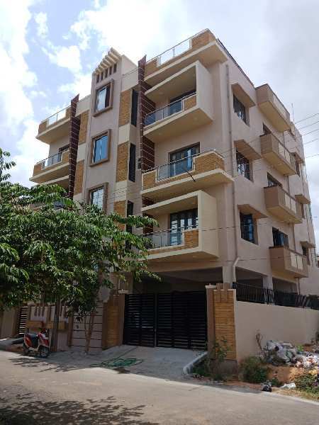 3 BHK Flats & Apartments for Sale in Hegde Nagar, Bangalore (2400 Sq.ft.)
