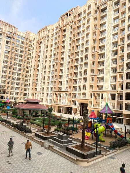 3 BHK Flats & Apartments for Sale in Global City, Mumbai (960 Sq.ft.)