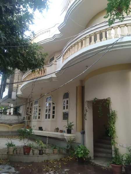 9 BHK Individual Houses / Villas for Sale in DLF Phase I, Gurgaon (502 Sq. Yards)