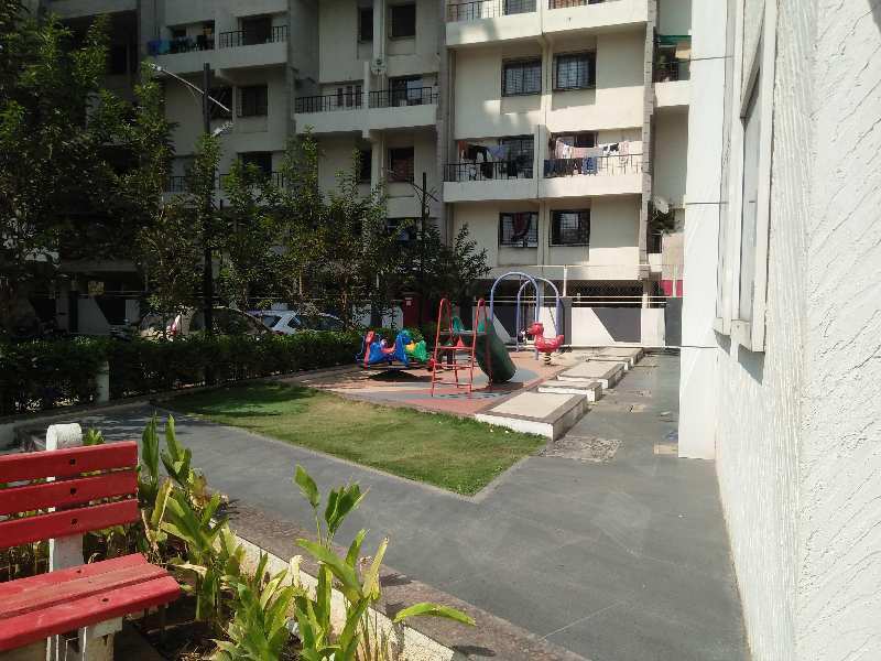 2 BHK Flats & Apartments for Rent in Wagholi, Pune (1010 Sq.ft.)