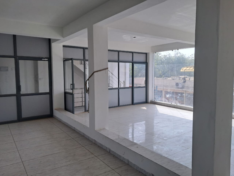 Newly Developed property with Lift in main Shopping area of Gandhinagar(Gujarat)