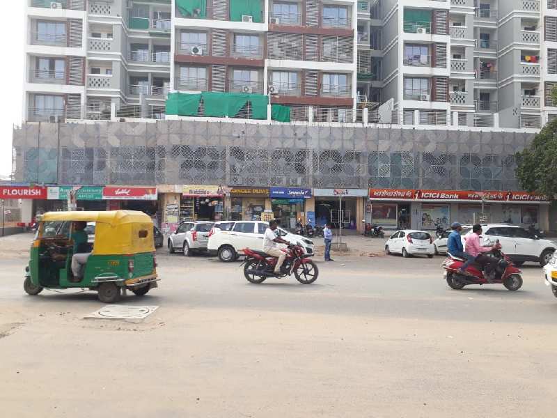 Commercial Shop for Lease in Motera on Stadium Road