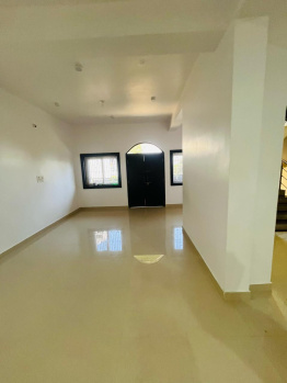 SHOWROOM / GODOWN SPACE FOR RENT.