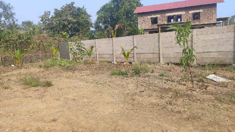 9 gunthe agriculture land for sale in Karjat. Road Boarwell, Compound.