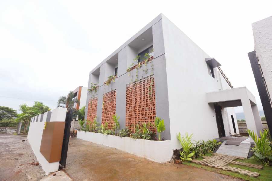 3 BHK Individual Houses / Villas for Sale in Karjat, Mumbai (2500 Sq.ft.)