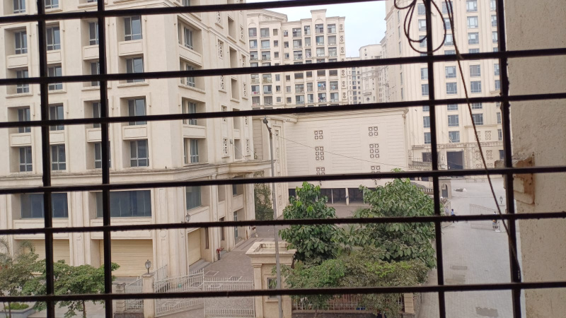 1 BHK Flats & Apartments for Sale in Hiranandani Estate, Thane (450 Sq.ft.)