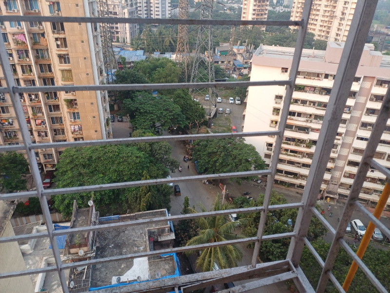 1 RK Flats & Apartments for Sale in Kasarvadavali, Thane (525 Sq.ft.)