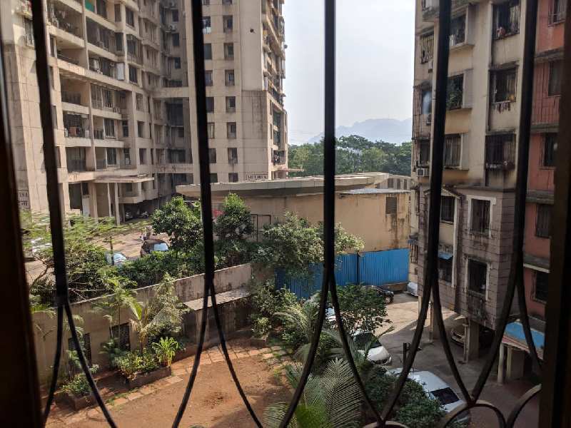 SEMIFURNISHED, WELL PAINTED 1 BHK IN LODHA PARADISE, MAJIWADA, THANE WEST FOR ₹ 74.50 LAKH ONLY.