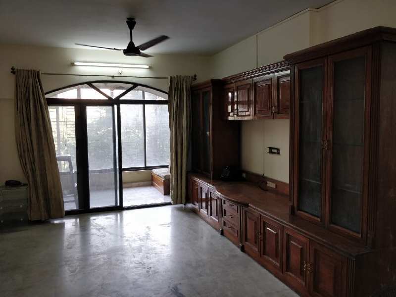 SPACIOUS & SEMIFURNISHED VASTU 3 BHK ON RENT, WITH 2 CAR PARKINGS..JUST 2 KMS. FROM THANE STATION WEST