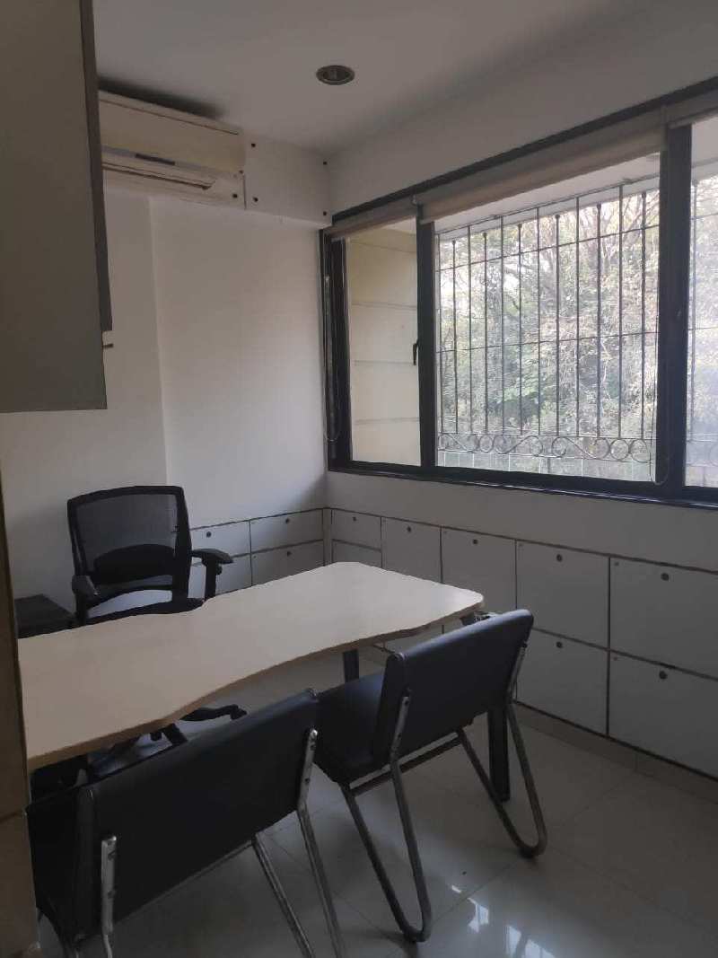 1800 Sq.ft. Office Space for Rent in Western Express Highway, Mumbai