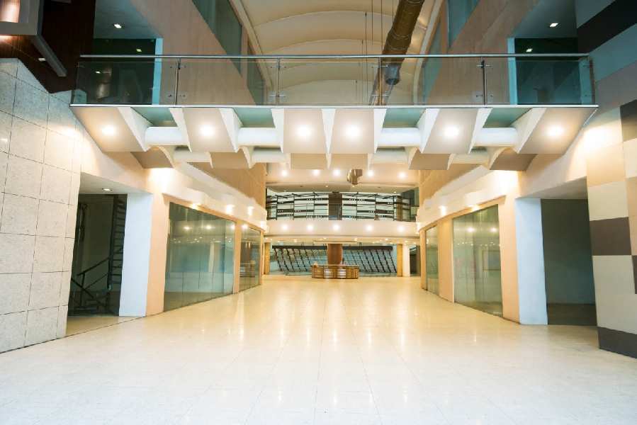 382 Sq.ft. Office Space for Sale in Western Express Highway, Mumbai