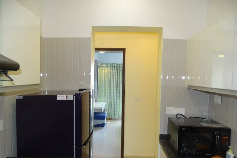 2 BHK Flats & Apartments for Rent in Film City Road, Mumbai (900 Sq.ft.)