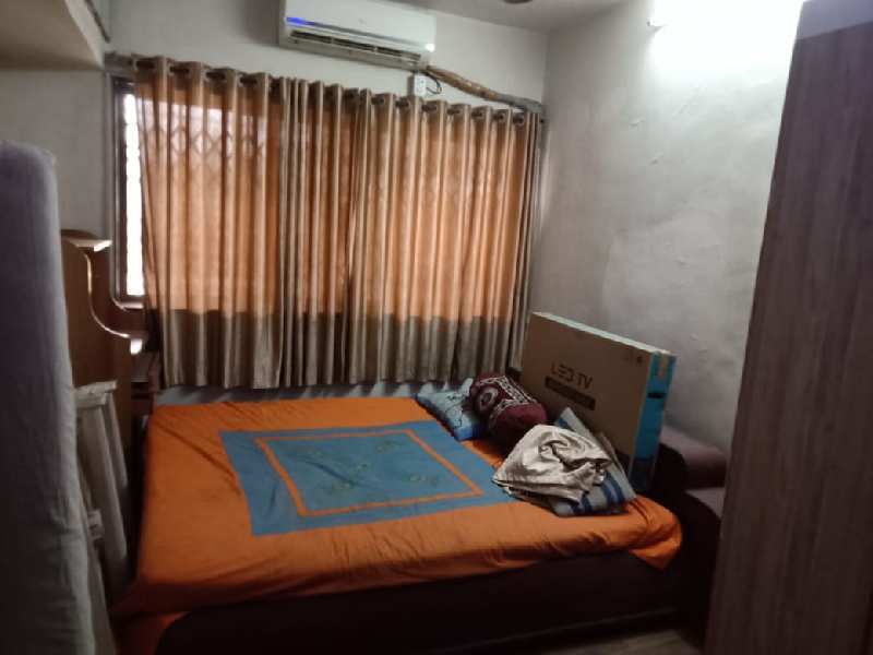 2 BHK Flats & Apartments For Rent In Western Express Highway, Mumbai (900 Sq.ft.)