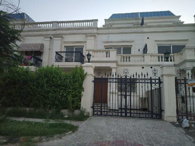 Villa For Sale In Dream City Amritsar. Opp to Club House