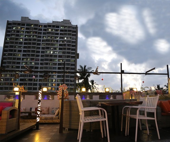12500 Sq.ft. Hotel & Restaurant for Rent in Kanch Pada, Mumbai