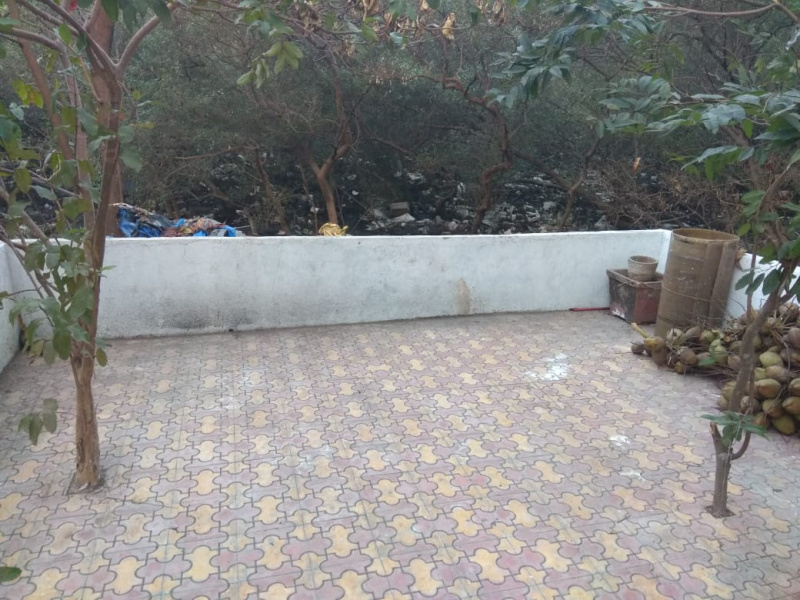 Available Guest house in Andheri west