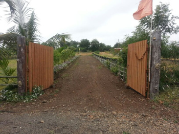 Farmhouse plot for sale near Urulikanchan