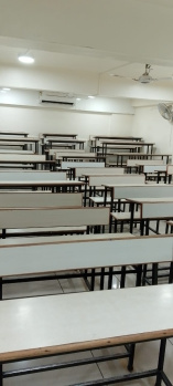 Office Space for Rent in Fergusson College Road, Pune (1250 Sq.ft.)