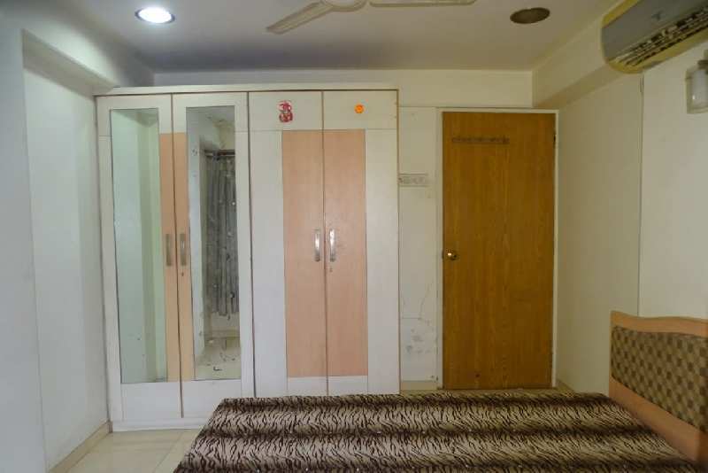 3 BHK Flats & Apartments for Rent in Chembur East, Mumbai (1500 Sq.ft.)