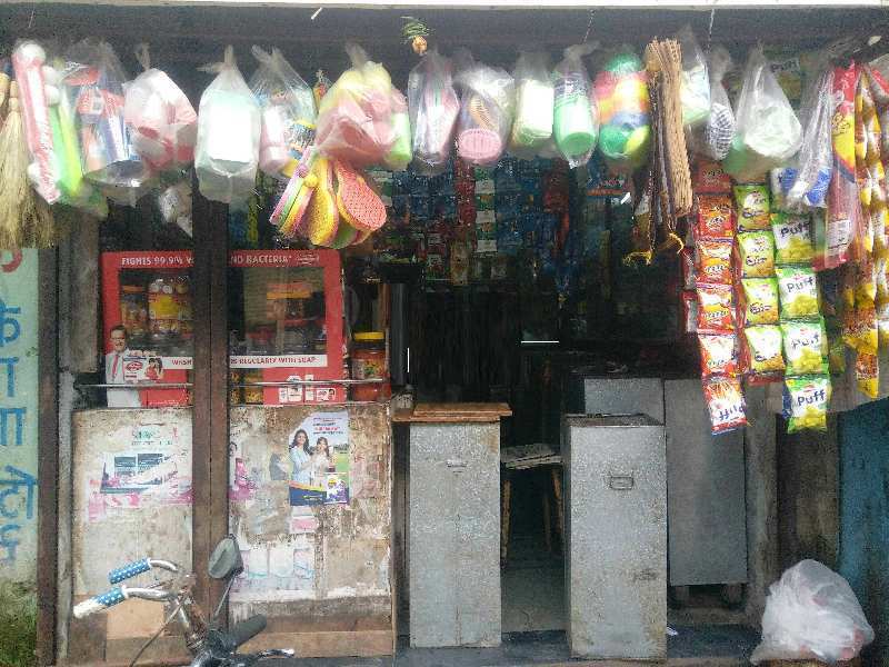 350 Sq.ft. Commercial Shops for Sale in Chembur East, Mumbai