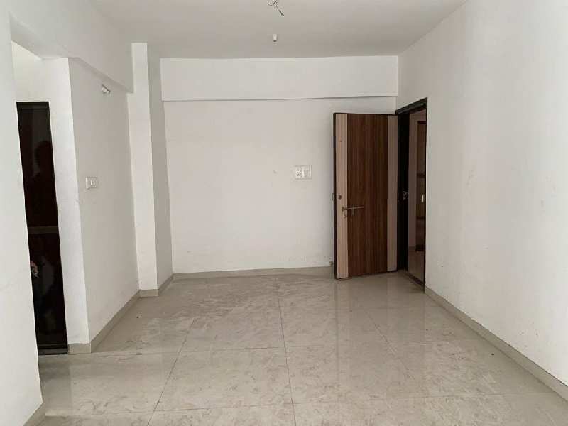 2 BHK Flats & Apartments for Sale in Ghatkopar East, Mumbai (998 Sq.ft.)