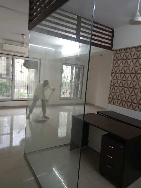 666 Sq.ft. Office Space for Sale in Kurla East, Mumbai