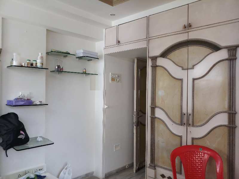 2 BHK Flats & Apartments for Rent in Ghatkopar East, Mumbai (800 Sq.ft.)