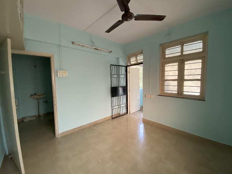 2 BHK Flats & Apartments for Rent in Chembur West, Mumbai (752 Sq.ft.)