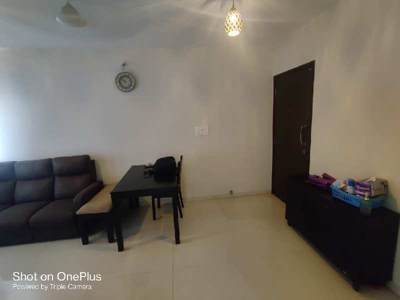2 BHK Flats & Apartments for Rent in Kurla East, Mumbai (741 Sq.ft.)