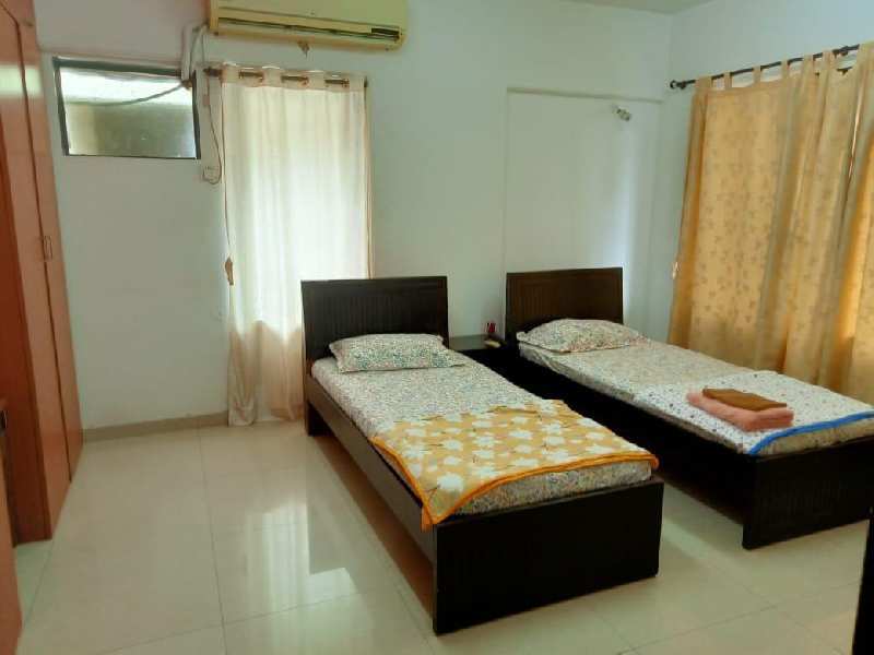 3 BHK Flats & Apartments for Sale in Bandra East, Mumbai (1700 Sq.ft.)