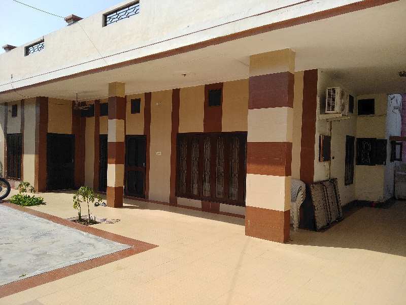 5 BHK Individual Houses / Villas for Sale in Old Cantt Road, Faridkot (3600 Sq.ft.)