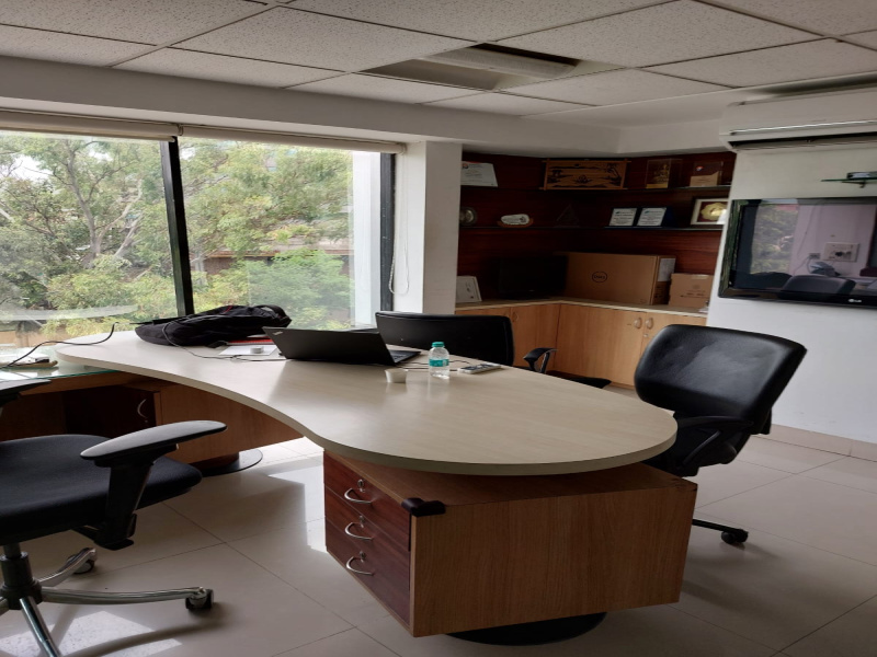 Office Space 2700 sqft Fully Furnished Available @ Senapati Bapat Road, Pune, Maharashtra, India - 411016.